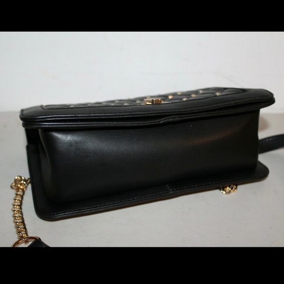 NWT BADGLEY MISCHKA CROSSBODY W/Gold STUDS. - Picture 5 of 8